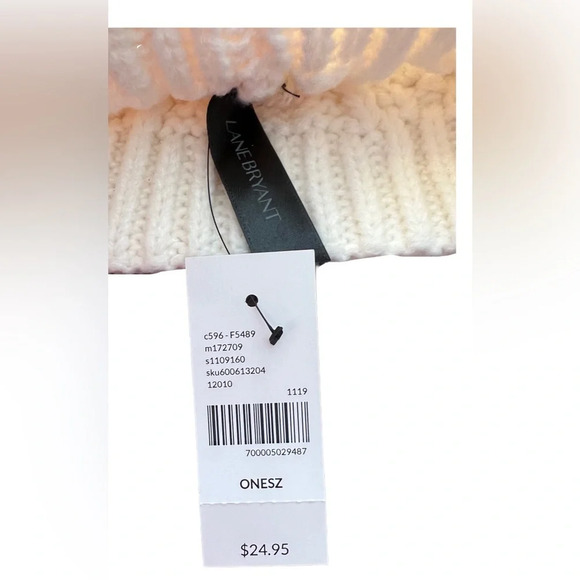 NWT Lane Bryant Cable Knit Winter Hat with Pompom - Picture 3 of 3